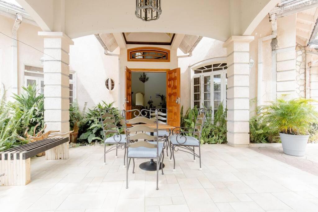 Idilio Escape Apartment Ocho Rios Exterior photo